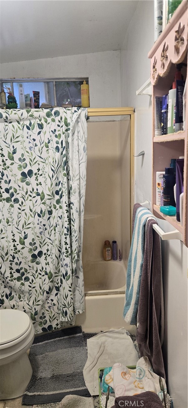 4527 Kickapoo Court, San Diego CA: https://media.crmls.org/medias/7f3a6103-aa41-4fc2-b445-8a67bf937b75.jpg