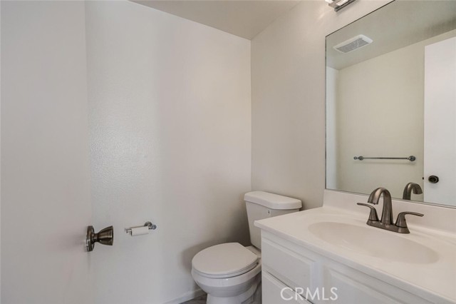 1129 Linden Avenue, Glendale CA: https://media.crmls.org/medias/7f3a9e53-b36e-43a6-9699-da853aef6191.jpg