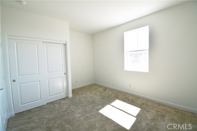 2553 E Kiwi Ct, Ontario CA: https://media.crmls.org/medias/7f3ac116-50aa-4e9c-91b9-8d673d5c55b3.jpg