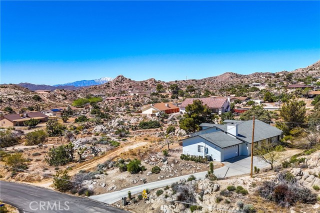 Detail Gallery Image 3 of 64 For 5816 Buena Suerte Rd, Yucca Valley,  CA 92284 - 3 Beds | 2 Baths