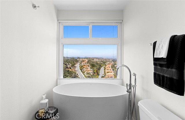 Detail Gallery Image 25 of 36 For 31098 Flying Cloud Dr, Laguna Niguel,  CA 92677 - 2 Beds | 2 Baths