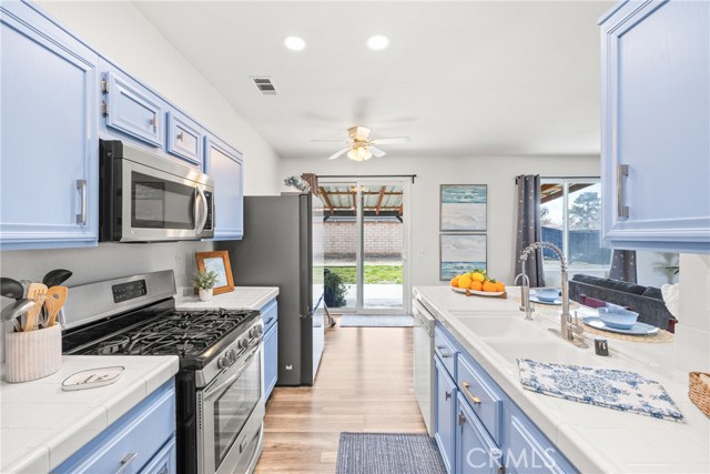 Detail Gallery Image 15 of 50 For 11537 11537 Winter Place, Adelanto,  CA 92301 - 4 Beds | 2 Baths