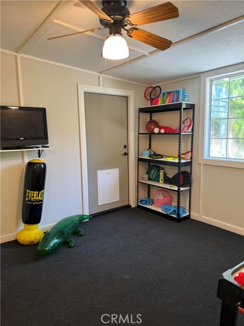 4250 Skylink Lane, Paso Robles CA: https://media.crmls.org/medias/7f3b8ca6-eab4-479a-a39f-6e2f887e1daa.jpg