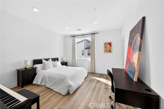 Detail Gallery Image 35 of 60 For 132 Abacus, Irvine,  CA 92618 - 3 Beds | 3/1 Baths