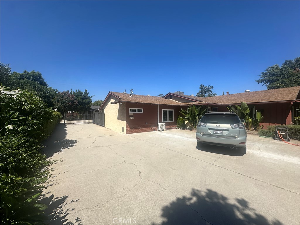 11713 Killian Street