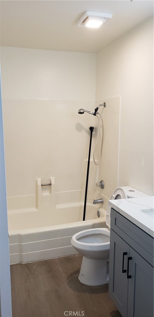 1725 Fairfield Court, Ontario CA: https://media.crmls.org/medias/7f3dfee1-e17b-488f-9f95-d8ac20244a0b.jpg