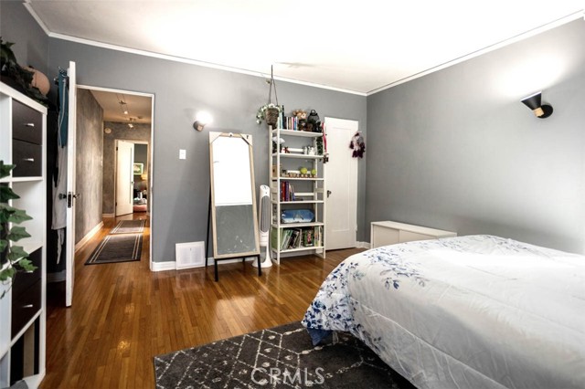 989 Coronado Drive, Glendale CA: https://media.crmls.org/medias/7f3e4f66-12e3-4f7e-8403-6012296a8836.jpg