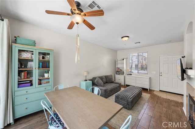 Detail Gallery Image 4 of 24 For 39224 Anchor Bay #C,  Murrieta,  CA 92563 - 2 Beds | 2/1 Baths