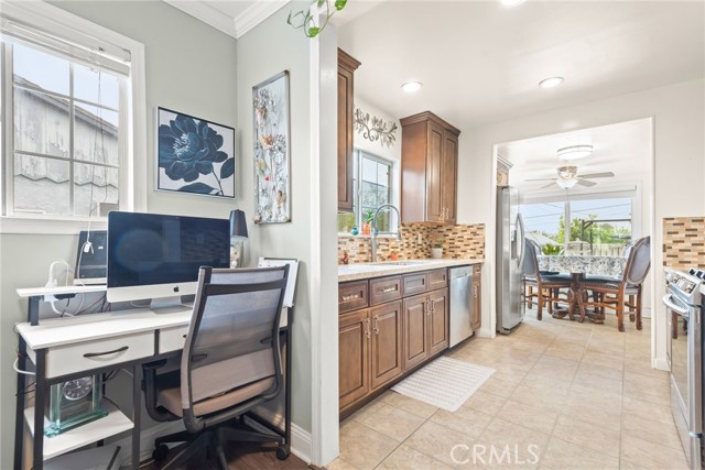 Detail Gallery Image 8 of 42 For 3322 Minto Ct, Los Angeles,  CA 90032 - 2 Beds | 2 Baths
