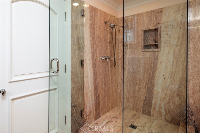 Detail Gallery Image 46 of 54 For 339 via Lido Soud, Newport Beach,  CA 92663 - 4 Beds | 4 Baths