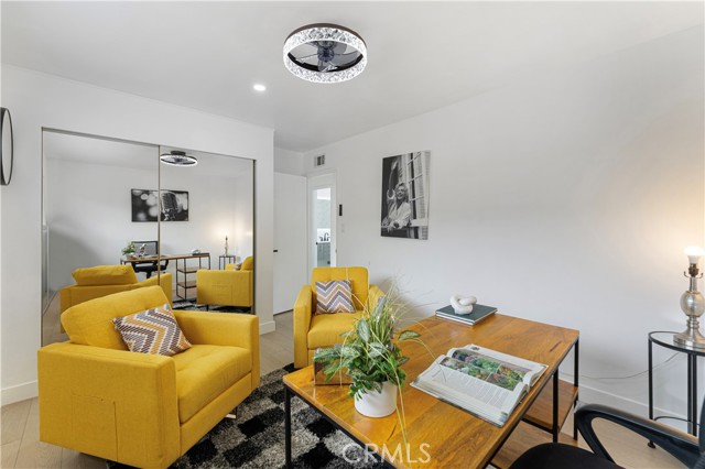 17121 Simonds Street, Granada Hills CA: https://media.crmls.org/medias/7f41ddda-6812-4b94-afa1-e0fb4b718f8b.jpg
