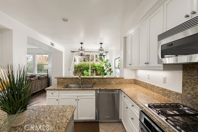 Detail Gallery Image 5 of 13 For 62 via Almeria, San Clemente,  CA 92673 - 4 Beds | 2/1 Baths