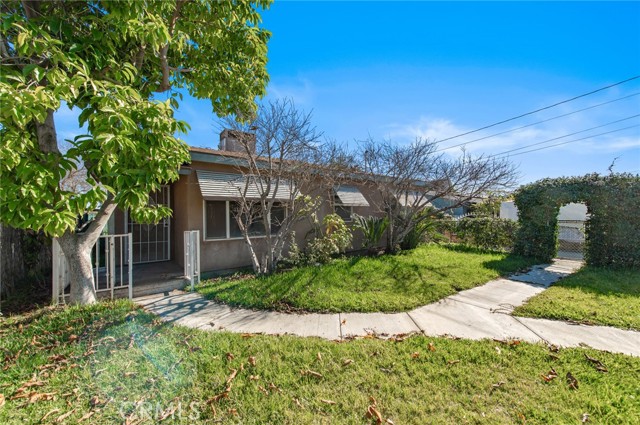 Detail Gallery Image 2 of 26 For 4912 Elizabeth, Baldwin Park,  CA 91706 - 3 Beds | 1/1 Baths