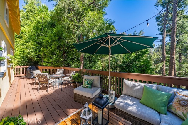 Detail Gallery Image 7 of 38 For 795 Glen View Ln, Twin Peaks,  CA 92391 - 3 Beds | 2 Baths