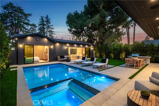 Detail Gallery Image 37 of 44 For 13602 Morrison St, Sherman Oaks,  CA 91423 - 6 Beds | 6/1 Baths
