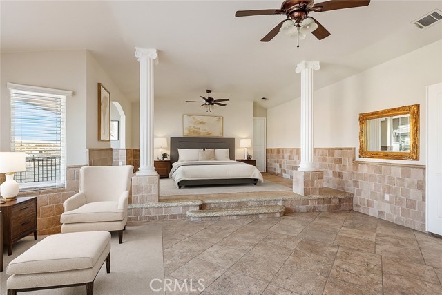 18160 Harbor Drive, Victorville CA: https://media.crmls.org/medias/7f46554e-ba9a-458c-a500-ff52405087c3.jpg