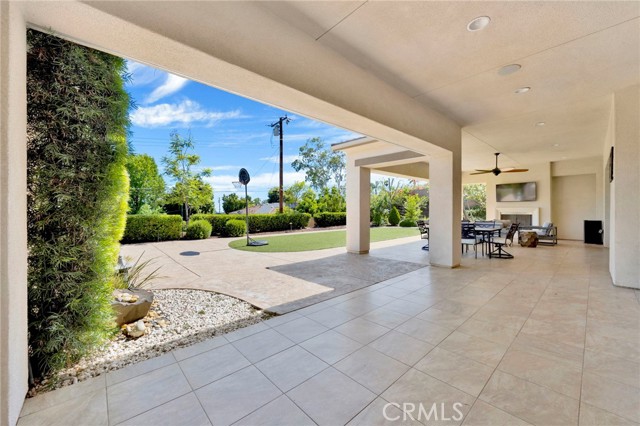 538 Francesca Lane, Glendora CA: https://media.crmls.org/medias/7f466ba6-a996-4012-ba54-e7ecab75e9b5.jpg