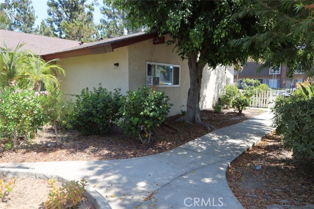 2561 E Ward Terrace, Anaheim CA: https://media.crmls.org/medias/7f470587-7a6b-4418-b5ee-ec11f62f2c30.jpg
