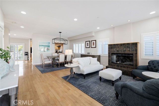 Detail Gallery Image 5 of 56 For 1219 S Irena, Redondo Beach,  CA 90277 - 5 Beds | 5 Baths