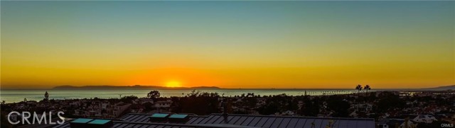 Detail Gallery Image 10 of 11 For 408 Mendoza, Corona Del Mar,  CA 92625 - 4 Beds | 4/2 Baths