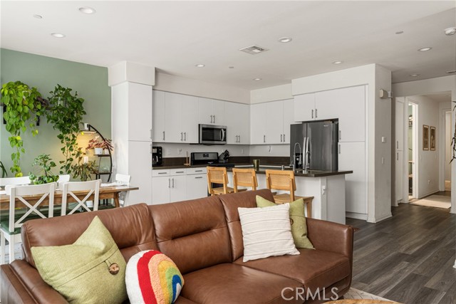 Detail Gallery Image 14 of 49 For 4782 E Washington Ave, Orange,  CA 92869 - 3 Beds | 2 Baths