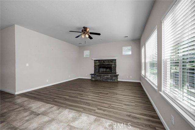 18579 Hidden Valley Road, Hidden Valley Lake CA: https://media.crmls.org/medias/7f499194-4b9f-4caf-88ef-af30b724853a.jpg
