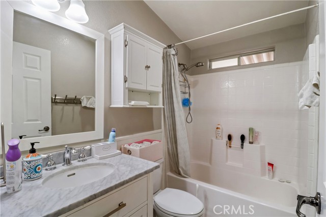 Detail Gallery Image 16 of 26 For 4201 Topanga Canyon Bld #119,  Woodland Hills,  CA 91364 - 3 Beds | 2 Baths