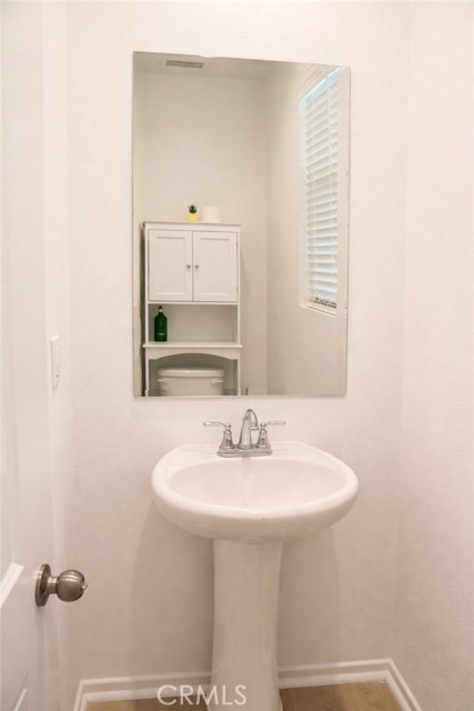 Detail Gallery Image 7 of 26 For 29251 Water Glass Ct, Winchester,  CA 92596 - 3 Beds | 2 Baths