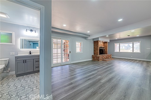 5334 S Victoria Avenue, Los Angeles CA: https://media.crmls.org/medias/7f49f9ed-3642-41bf-99fe-fd8a6c9619b5.jpg