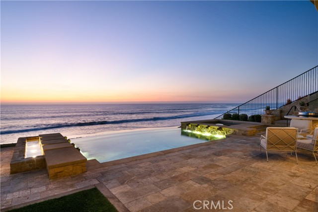 21 Strand Beach Drive, Dana Point CA: https://media.crmls.org/medias/7f4a0624-7026-427f-ae10-6432debbb3af.jpg