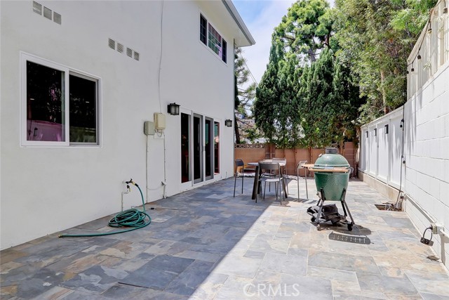 2615 Valley Drive, Manhattan Beach, California 90266, 5 Bedrooms Bedrooms, ,4 BathroomsBathrooms,Residential,Sold,Valley,SB22170134