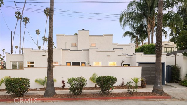 227 Ximeno Avenue, Long Beach CA: https://media.crmls.org/medias/7f4ab26f-0c4d-45f5-ba9f-5b411b6f5509.jpg