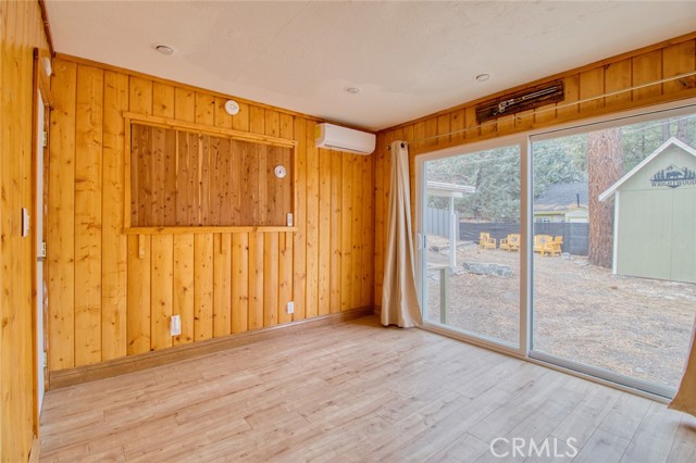 Detail Gallery Image 22 of 52 For 6252 Conifer Dr, Wrightwood,  CA 92397 - 4 Beds | 2/1 Baths