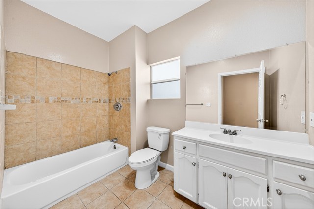 Detail Gallery Image 31 of 36 For 2256 W 28th St, Los Angeles,  CA 90018 - 4 Beds | 2 Baths