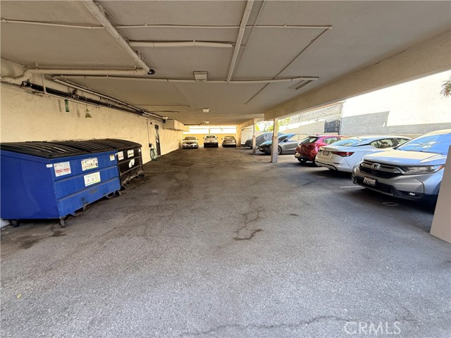 1522 S Centinela, Los Angeles CA: https://media.crmls.org/medias/7f4bb269-3ec6-4148-868a-1b2a10f08948.jpg