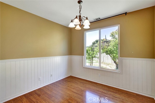 34229 Toyon Court, Lake Elsinore CA: https://media.crmls.org/medias/7f4be198-b511-4ae9-9bec-85cd0c657b66.jpg
