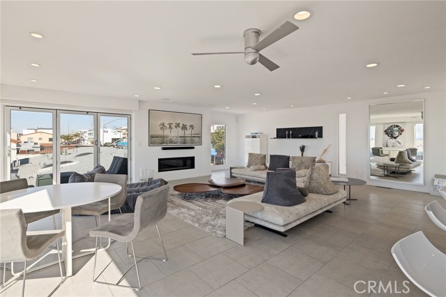 232 32nd Place, Manhattan Beach CA: https://media.crmls.org/medias/7f4c2407-457d-423a-8abe-2413111307b2.jpg