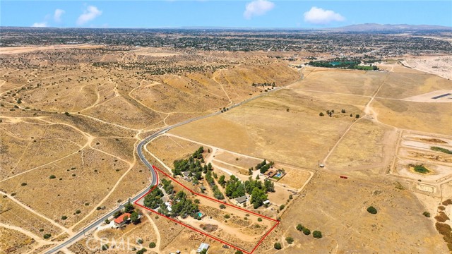 6375 Arrowhead Lake Road, Hesperia CA: https://media.crmls.org/medias/7f4cd9f7-b3c7-4129-8ec2-caf7691caaf3.jpg
