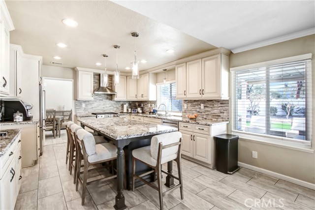 Detail Gallery Image 9 of 22 For 24261 Eagle Valley, Moreno Valley,  CA 92557 - 4 Beds | 3 Baths