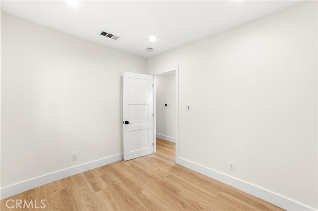 Detail Gallery Image 22 of 28 For 112 36th, Manhattan Beach,  CA 90266 - 3 Beds | 1 Baths