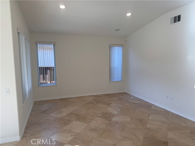 Detail Gallery Image 8 of 27 For 19588 N Mallow Ct #1,  Newhall,  CA 91321 - 3 Beds | 2 Baths