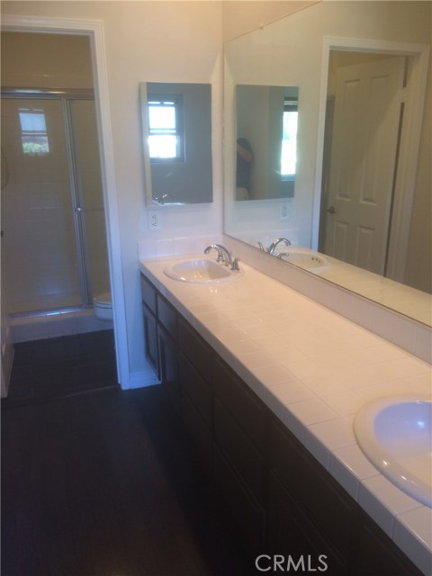 Detail Gallery Image 22 of 28 For 2091 Lake Shore Dr #B,  Chino Hills,  CA 91709 - 3 Beds | 2/1 Baths