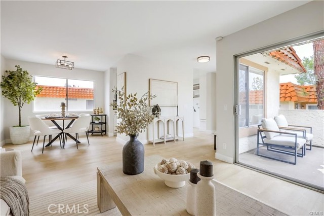 Detail Gallery Image 3 of 18 For 22701 via Castilla, Lake Forest,  CA 92630 - 2 Beds | 1 Baths