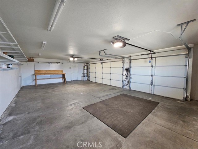 57281 Titian Court, Yucca Valley CA: https://media.crmls.org/medias/7f4e7786-85f2-434d-958b-71dd928b7ce6.jpg