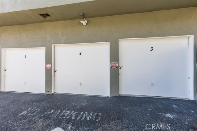 704 Paulina Avenue, Redondo Beach, California 90277, ,Residential Income,Sold,Paulina,SB21239757