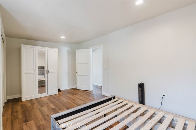 15096 Paddock Street photo 6
