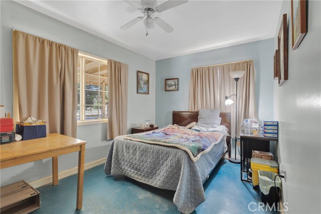 Detail Gallery Image 15 of 44 For 5635 Honeyhill Rd a & B,  Oak Hills,  CA 92344 - 3 Beds | 1 Baths