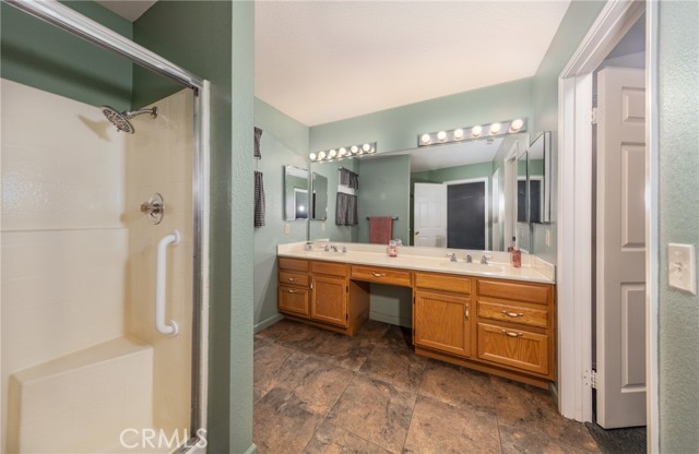 Detail Gallery Image 14 of 28 For 2740 Banyan Tree Ln, Hemet,  CA 92545 - 3 Beds | 2 Baths