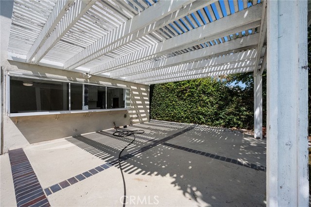 9882 Kings Canyon Drive, Huntington Beach CA: https://media.crmls.org/medias/7f51e1af-13bc-479c-a420-78b9198acfac.jpg
