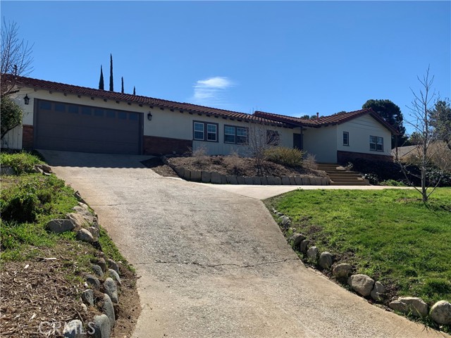 1515 Elizabeth Street, Redlands CA: https://media.crmls.org/medias/7f51f78a-fc69-4dd4-98f0-cdd889984315.jpg